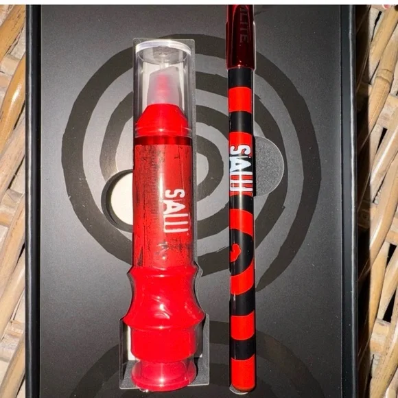 SAW Lip Plumper Duo - Picture 3 of 3